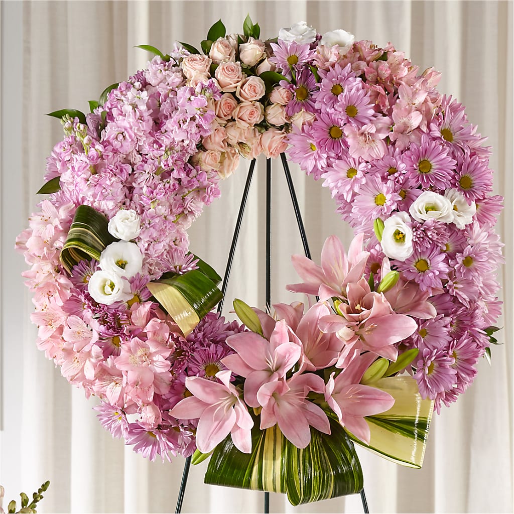 Gift of Warmth Wreath – Colonial Flower Shop, Madison IN