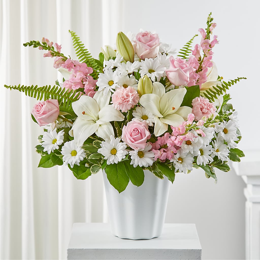 Soft Touch Tabletop Basket – Colonial Flower Shop, Madison IN